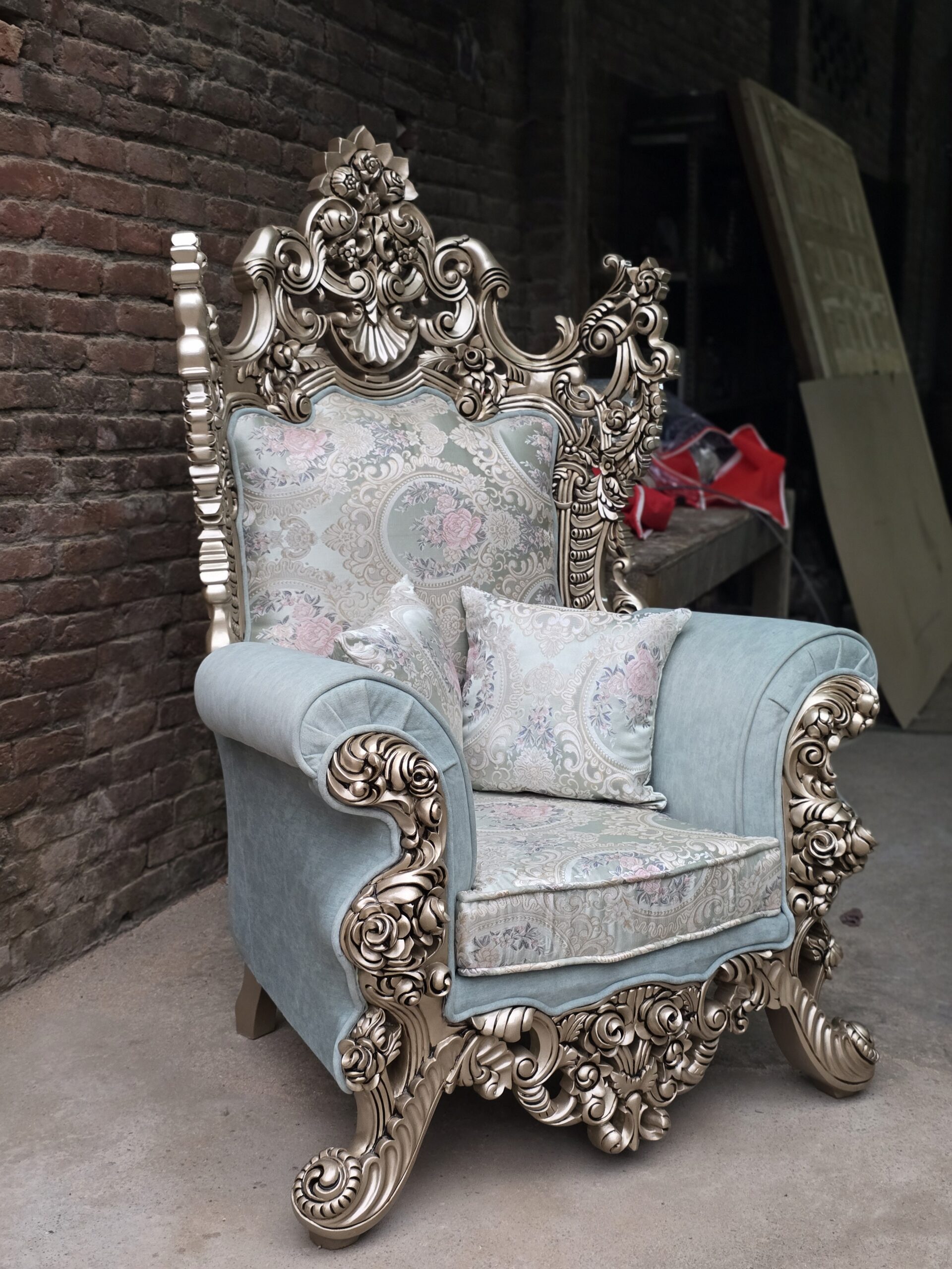 Luxury Hand-Carved Royal Sofa Set 3+1+1 with 2 Stools & Center Table Luxury Hand-Carved Royal Sofa Set 3+1+1 with 2 Stools & Center Table